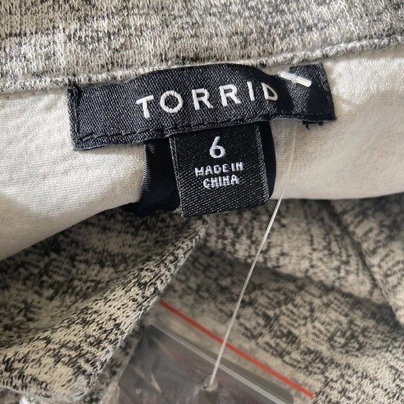 Torrid Blazer Womens 6X Textured Boyfriend Knit Trench Jacket White Black - Picture 8 of 11